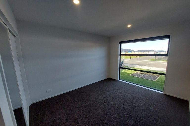 Photo of property in 28 Mcgrath Lane, Rangiora, 7400