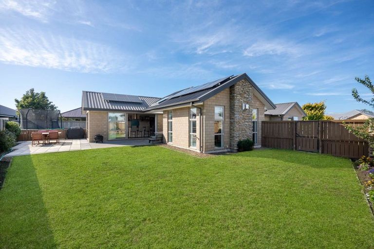 Photo of property in 2 Sincock Place, Kaiapoi, 7630
