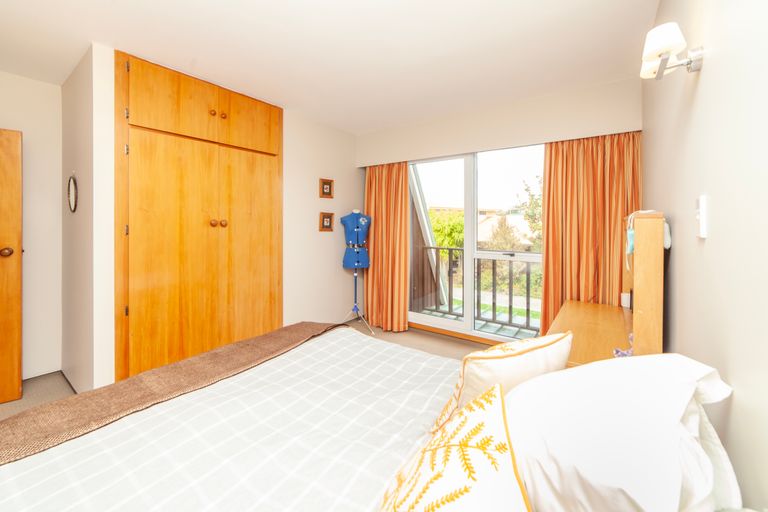 Photo of property in 10 Stormont Place, Avonhead, Christchurch, 8042