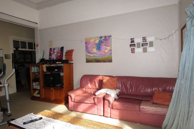 Photo of property in 36 Peel Street, Westport, 7825