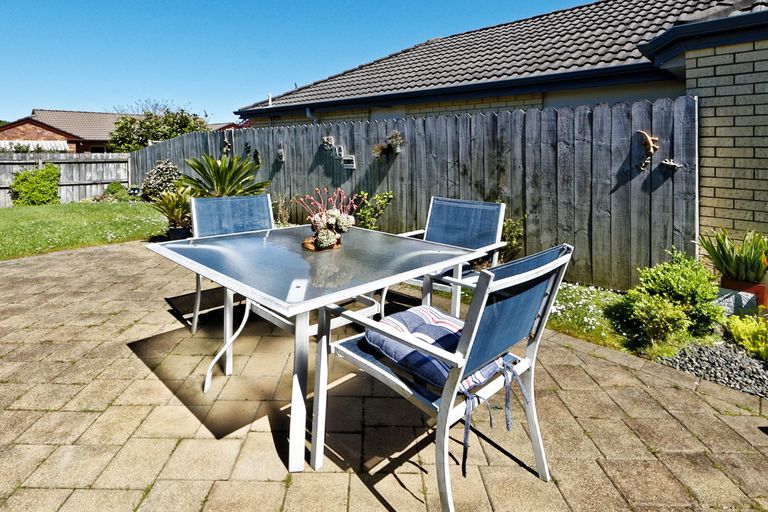 Photo of property in 37 Espalier Drive, Henderson, Auckland, 0612