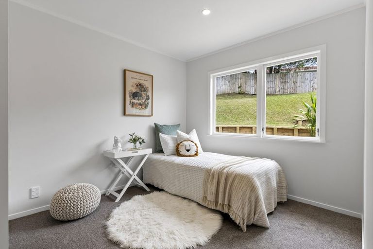 Photo of property in 36 Beaudine Avenue, Glenfield, Auckland, 0629
