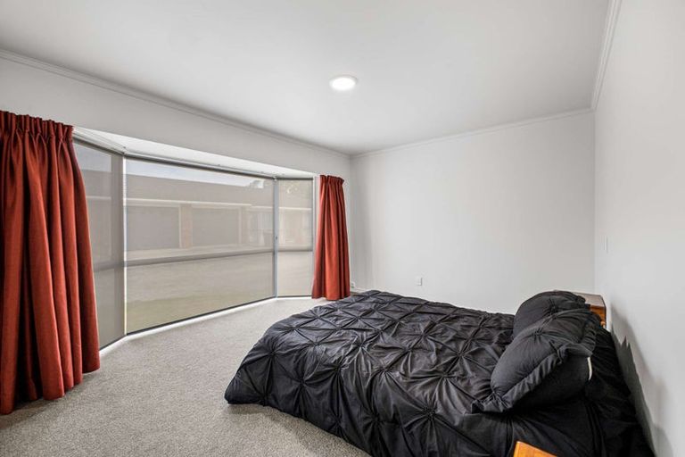 Photo of property in 4/49 Sackville Street, Fitzroy, New Plymouth, 4312