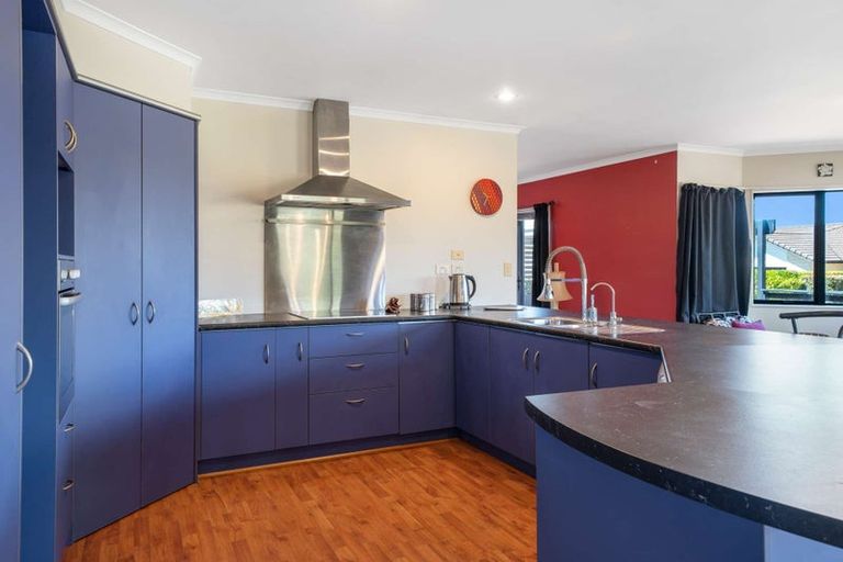 Photo of property in 58 Omana Avenue, Shelly Beach, Helensville, 0874