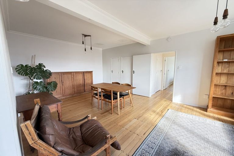 Photo of property in 143 Townsend Road, Miramar, Wellington, 6022