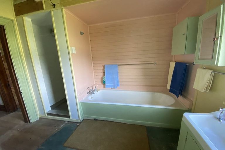 Photo of property in 49 Templer Street, Eltham, 4322