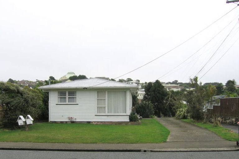 Photo of property in 11a Oswald Crescent, Paparangi, Wellington, 6037