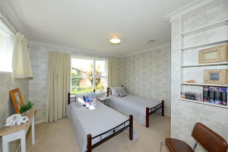 Photo of property in 50 Glenharrow Avenue, Avonhead, Christchurch, 8042