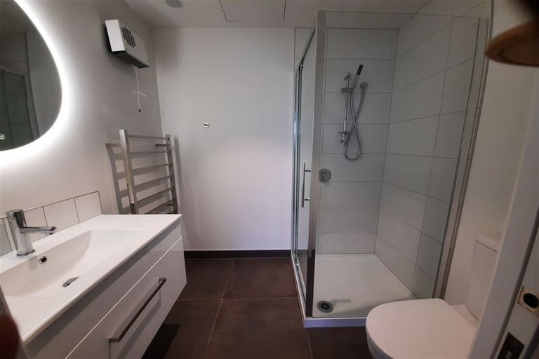 Photo of property in 2/34 Cranmer Square, Christchurch Central, Christchurch, 8013