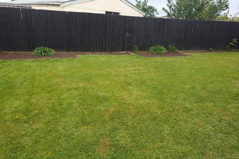 Photo of property in 13a Boyne Avenue, Northcote, Christchurch, 8052