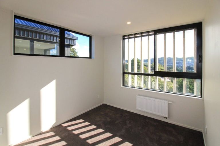 Photo of property in 6u9 Bushland Grove, Paparangi, Wellington, 6037