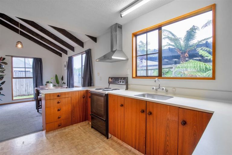 Photo of property in 26a Seymour Street, Hornby, Christchurch, 8042