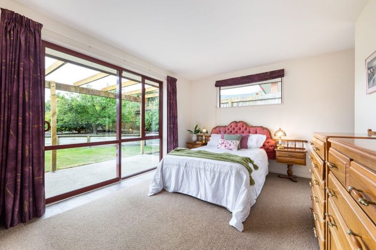 Photo of property in 20 Glentui Place, Waikawa, Picton, 7220