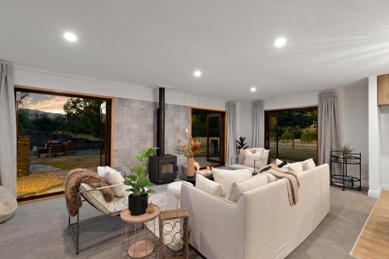 Photo of property in 351 Morven Ferry Road, Arrow Junction, 9371