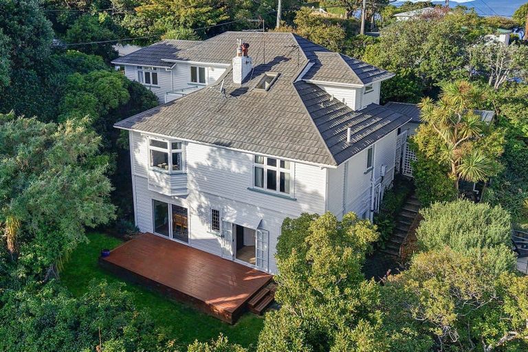 Photo of property in 49 Upper Watt Street, Wadestown, Wellington, 6012