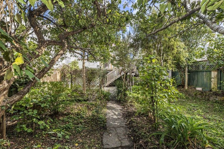 Photo of property in 491 Adelaide Road, Berhampore, Wellington, 6023
