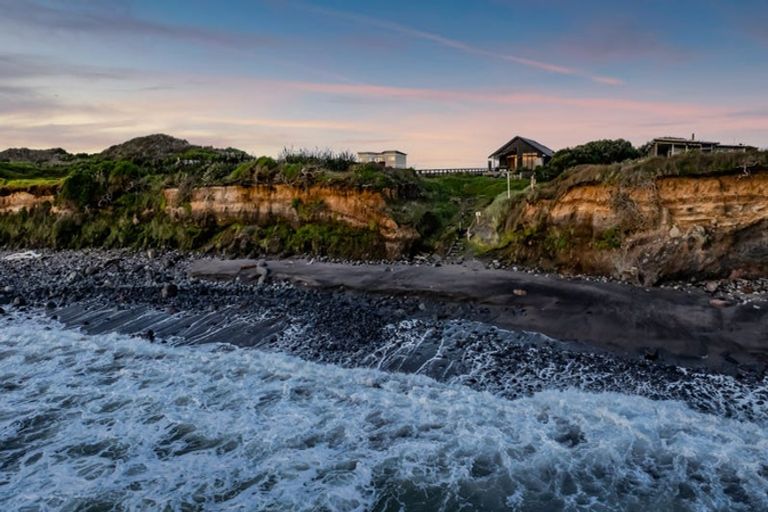 Photo of property in 288 Tai Road, Opunake, 4681