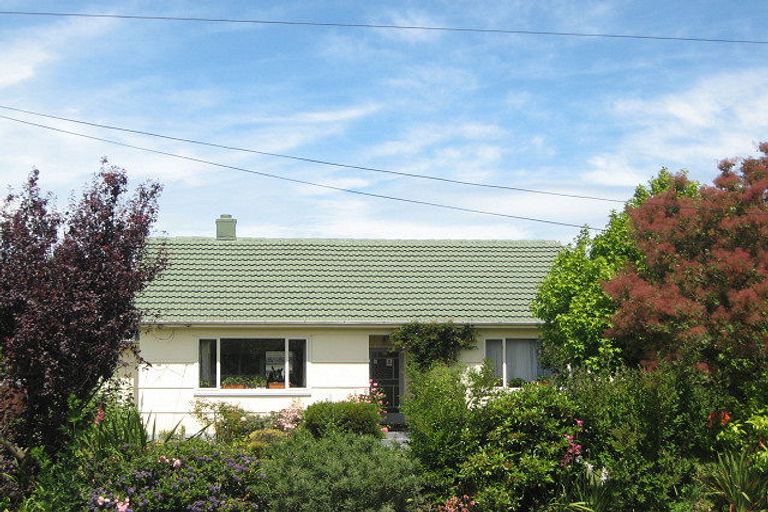 Photo of property in 16 Mccombs Street, Somerfield, Christchurch, 8024