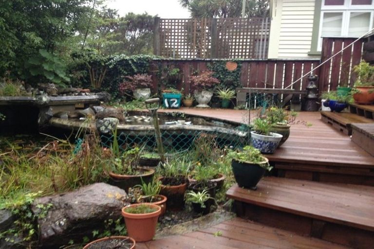 Photo of property in 12 Cross Street, Karori, Wellington, 6012
