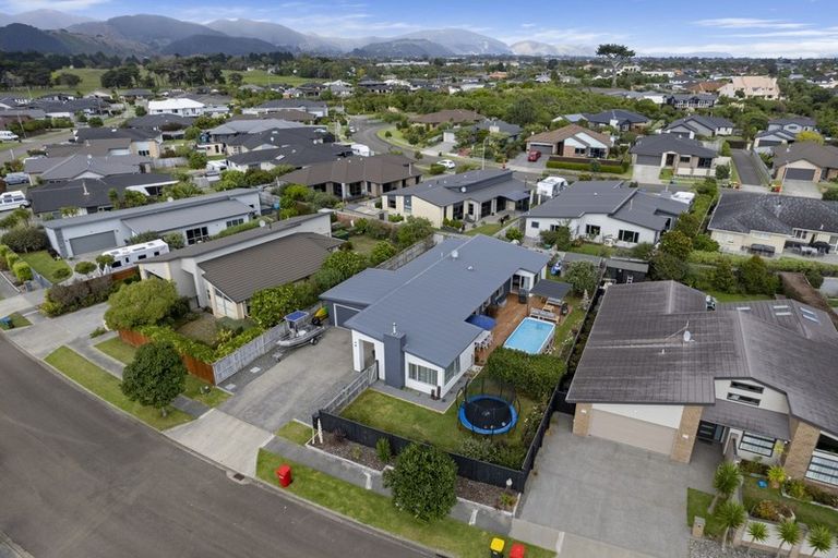 Photo of property in 44 Kotuku Drive, Paraparaumu Beach, Paraparaumu, 5032