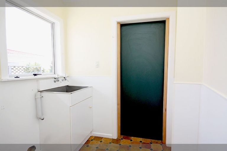Photo of property in 6 Cargill Street, Levin, 5510