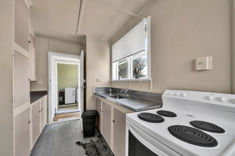 Photo of property in 28 Waihi Road, Hawera, 4610