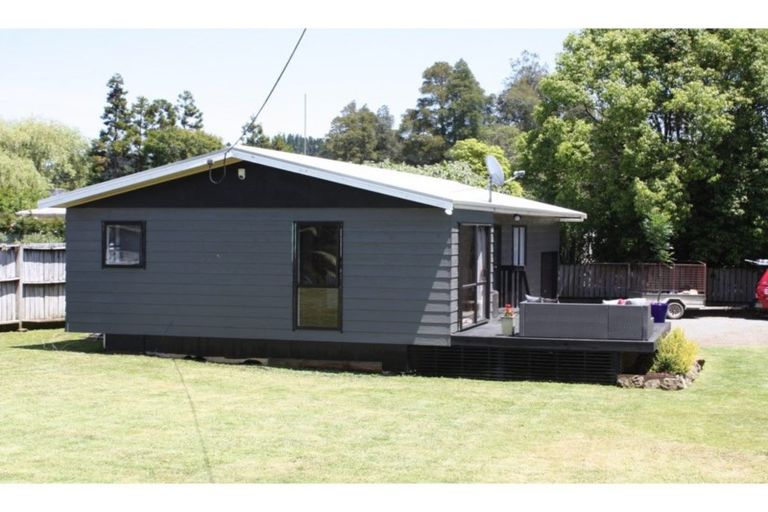 Photo of property in 17 Great North Road, Te Kamo, Whangarei, 0112