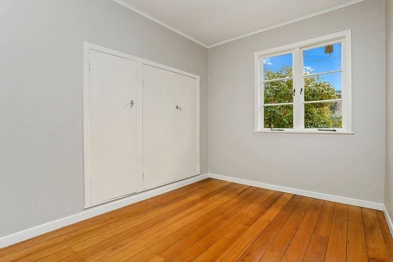 Photo of property in 1145 Kahikatea Flat Road, Waitoki, Kaukapakapa, 0871