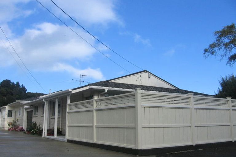 Photo of property in 4a Tyndall Street, Waiwhetu, Lower Hutt, 5010