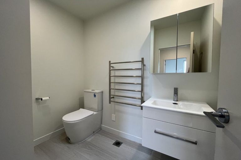 Photo of property in 3/2 Moor Avenue, Te Atatu Peninsula, Auckland, 0610