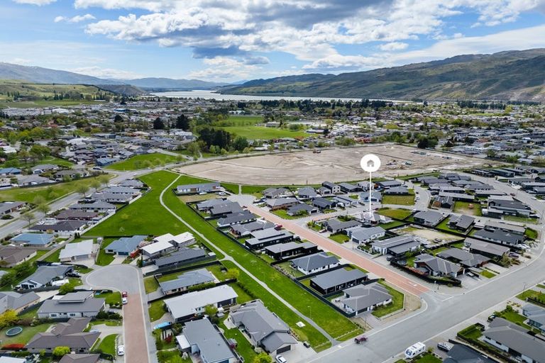 Photo of property in 10 Quigley Crescent, Cromwell, 9310