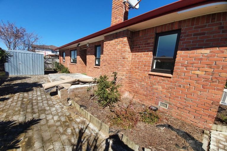 Photo of property in 37 Ballance Avenue, Papatoetoe, Auckland, 2104