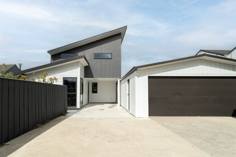 Photo of property in 51a Dominion Park Street, Johnsonville, Wellington, 6037