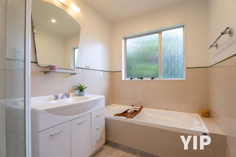 Photo of property in 70 Chesterton Street, Johnsonville, Wellington, 6037