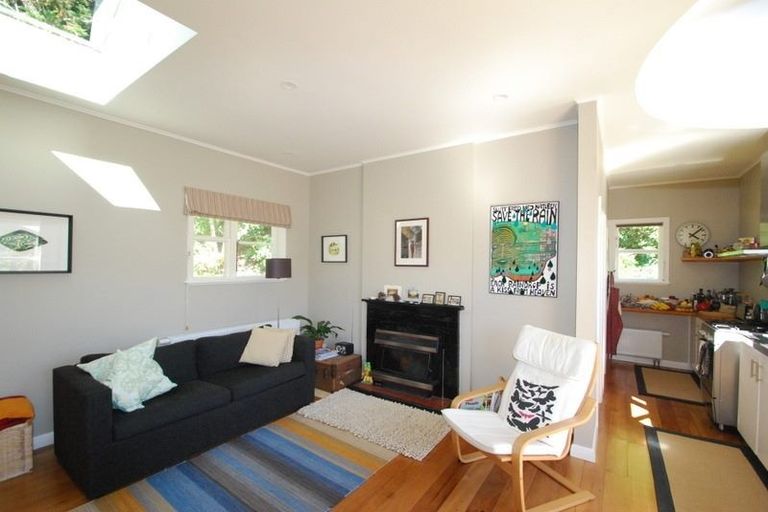 Photo of property in 107 Sunshine Avenue, Karori, Wellington, 6012