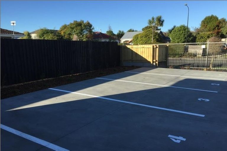 Photo of property in 4/76 Grafton Street, Waltham, Christchurch, 8011