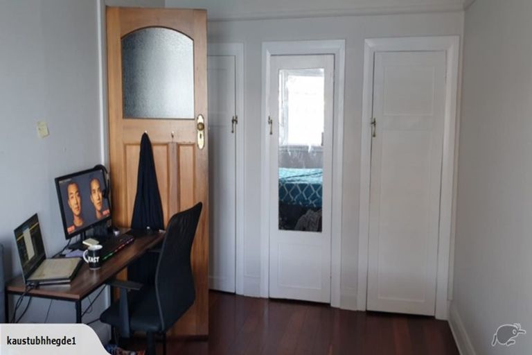 Photo of property in 136u2 Evans Bay Parade, Roseneath, Wellington, 6021