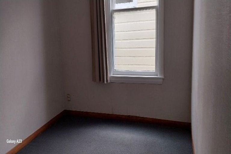 Photo of property in 5 Herald Terrace, Berhampore, Wellington, 6023