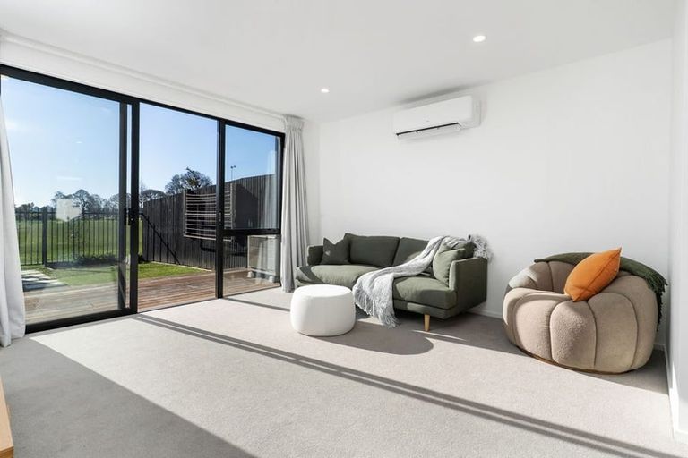 Photo of property in 17a Malaga Crescent, Harewood, Christchurch, 8051