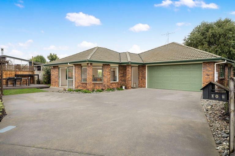 Photo of property in 10b Landon Place, Pukekohe, 2120