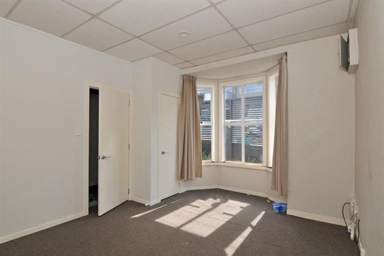 Photo of property in 23 Hanson Street, Mount Cook, Wellington, 6021