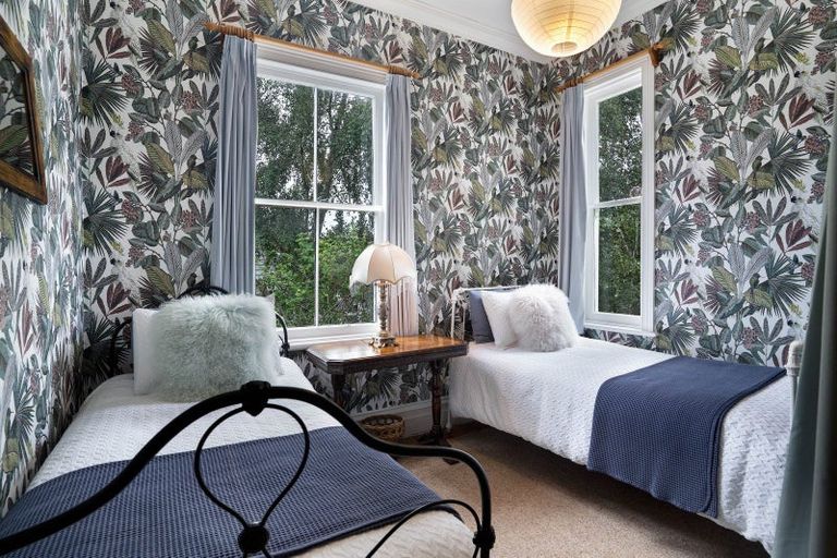 Photo of property in 129 Main Street, Greytown, 5712