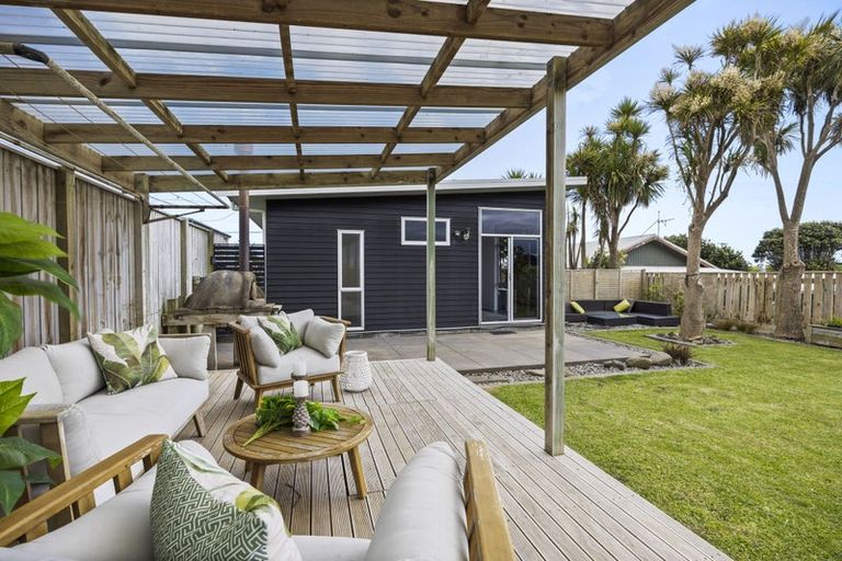 Photo of property in 8a Hira Street, Ohawe, Hawera, 4671