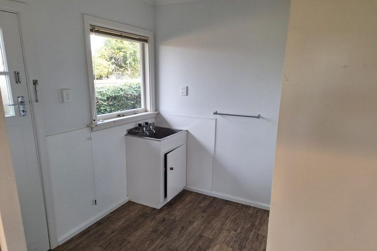 Photo of property in 37 Tintern Avenue, Avonhead, Christchurch, 8042