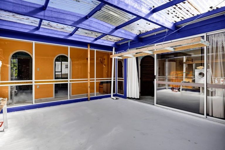 Photo of property in 19 Tybalt Street, Stratford, 4332