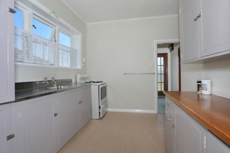 Photo of property in 45 Stewart Street, Marton, 4710