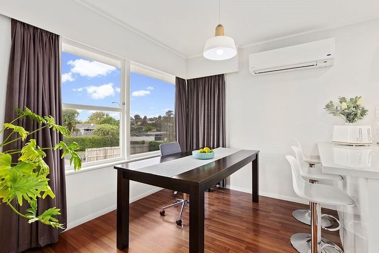 Photo of property in 29 Pooley Street, Pakuranga Heights, Auckland, 2010