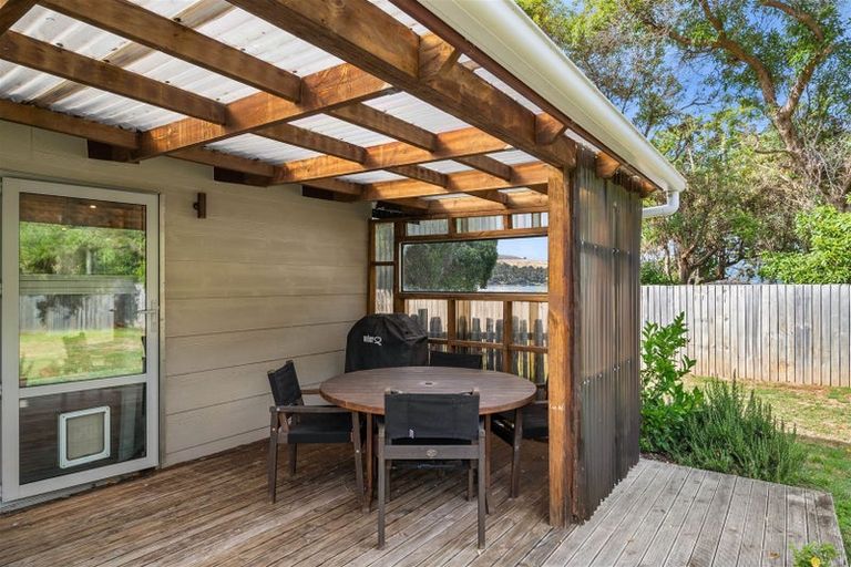 Photo of property in 6 Robinsons Bay Valley Road, Robinsons Bay, Akaroa, 7581