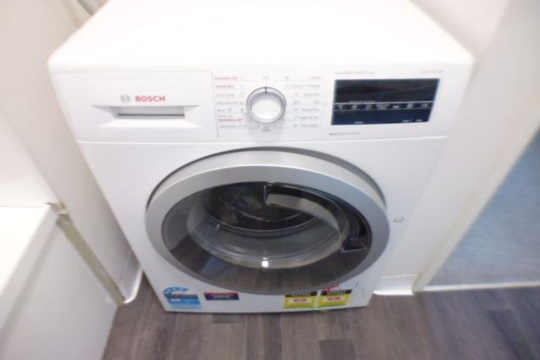 Photo of property in Hobson Court Flats, 18/70u Hobson Street, Thorndon, Wellington, 6011
