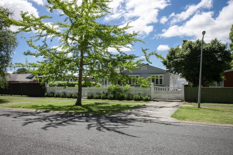 Photo of property in 32 Queen Street, Cambridge, 3434